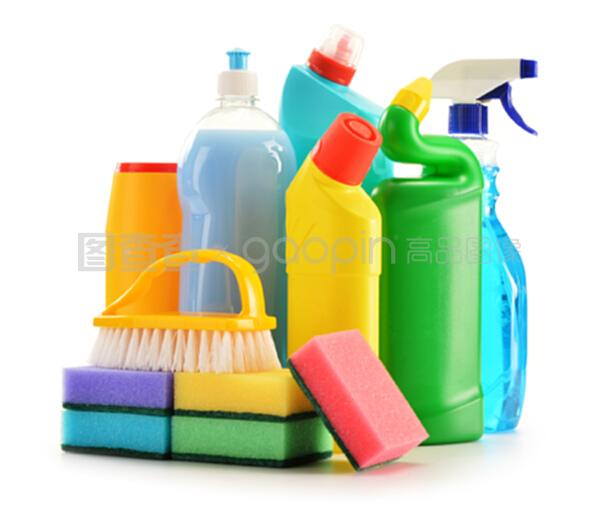 在白色上分离 清洁剂瓶子的视觉美学与功能设计